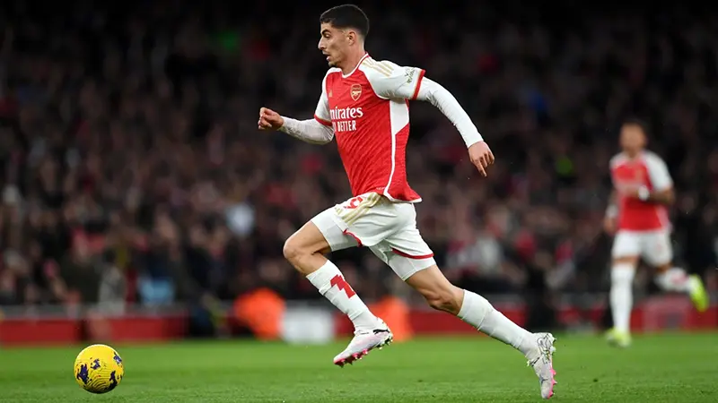 英超绿茵场，足球赛事激情四溢，足球竞猜等你来参与！